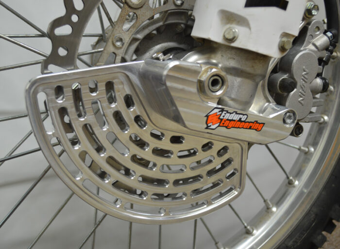 ENDURO ENGINEERING FRONT DISK GUARD lifestyle114