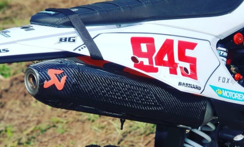 ONE1FOUR AKRAPOVIC CARBON SILENCER GUARD